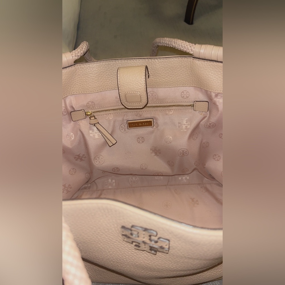 Tory Burch Taylor Tote Leather Shoulder Bag Shopper Handbag in Devon Sand - Picture 15 of 15
